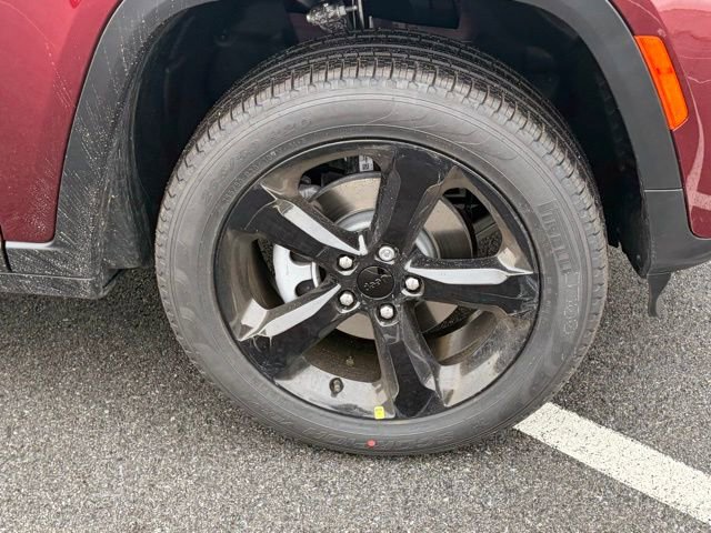 New 2026 Jeep Grand Cherokee Limited w/ Limited Altitude Package image 11