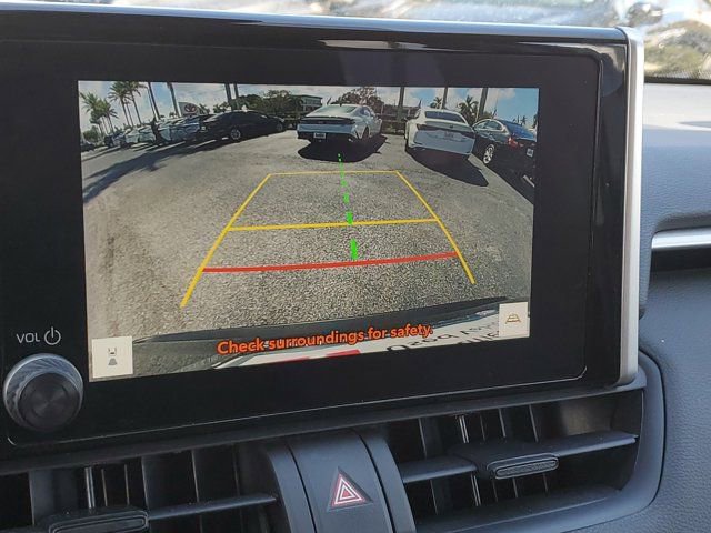 Used 2025 Toyota RAV4 XLE image 27