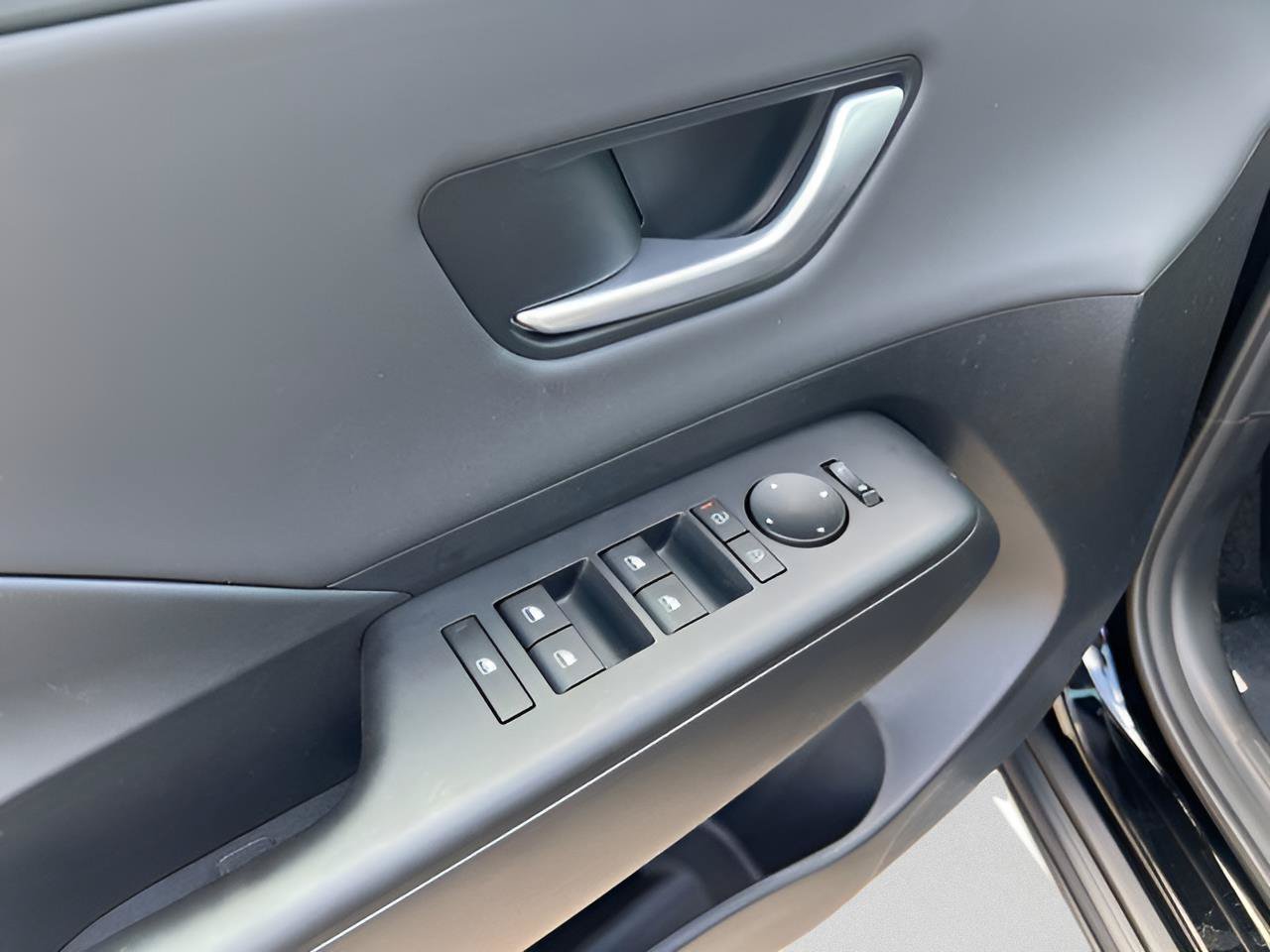 New 2026 Hyundai Kona SEL Premium FWD image 24