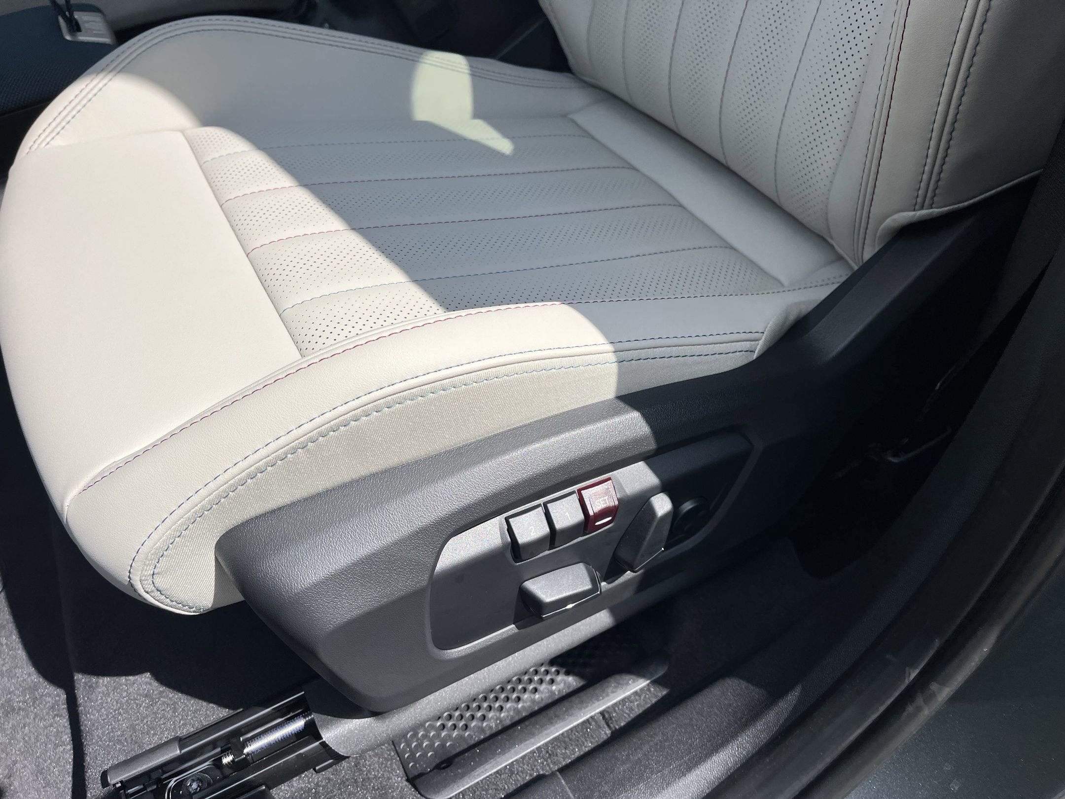 Used 2025 MINI Cooper Countryman S w/ Comfort Package Max image 50