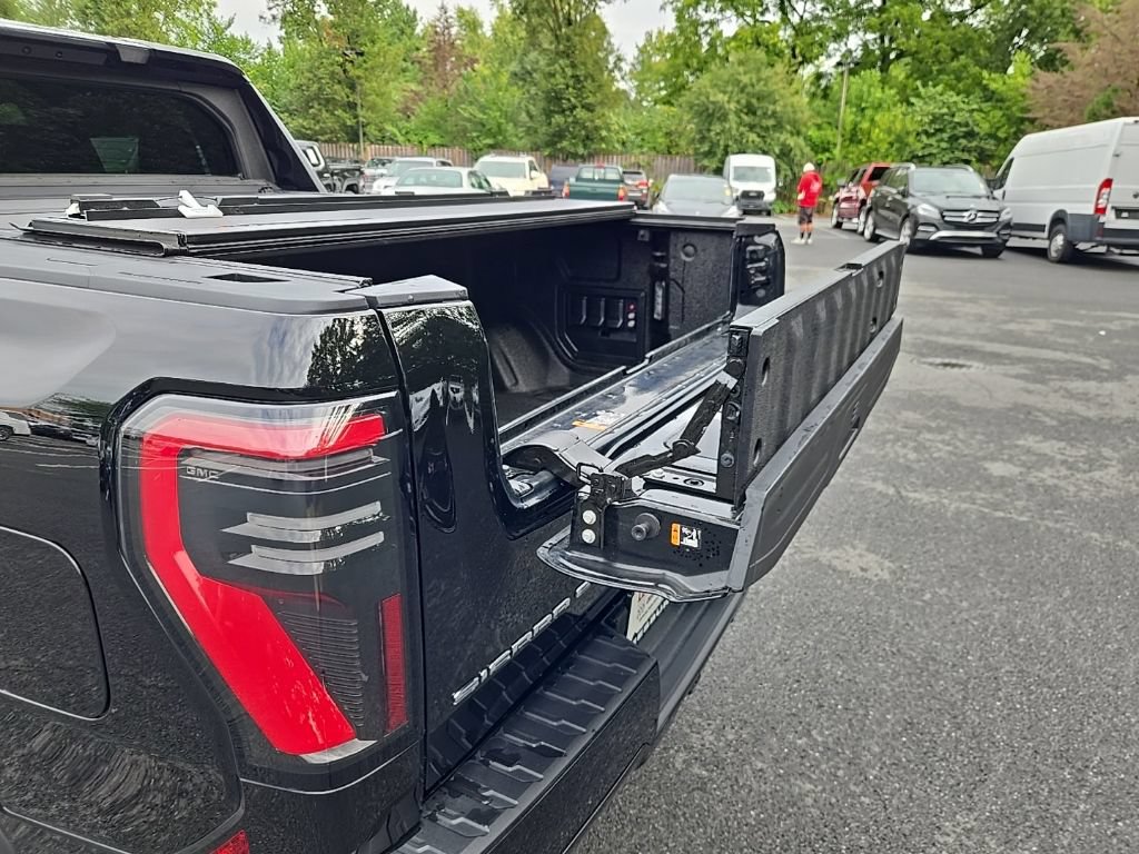Used 2026 GMC Sierra EV Denali AWD/4WD image 64
