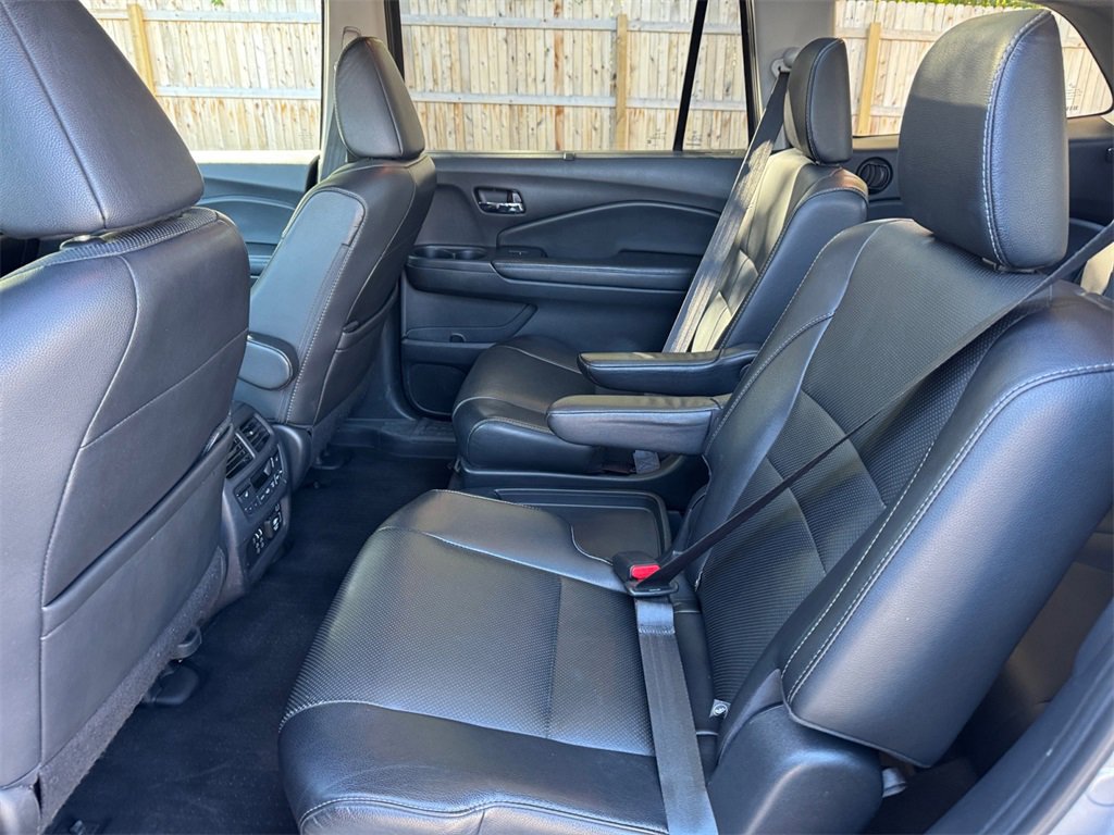 Used 2019 Honda Pilot Elite image 19