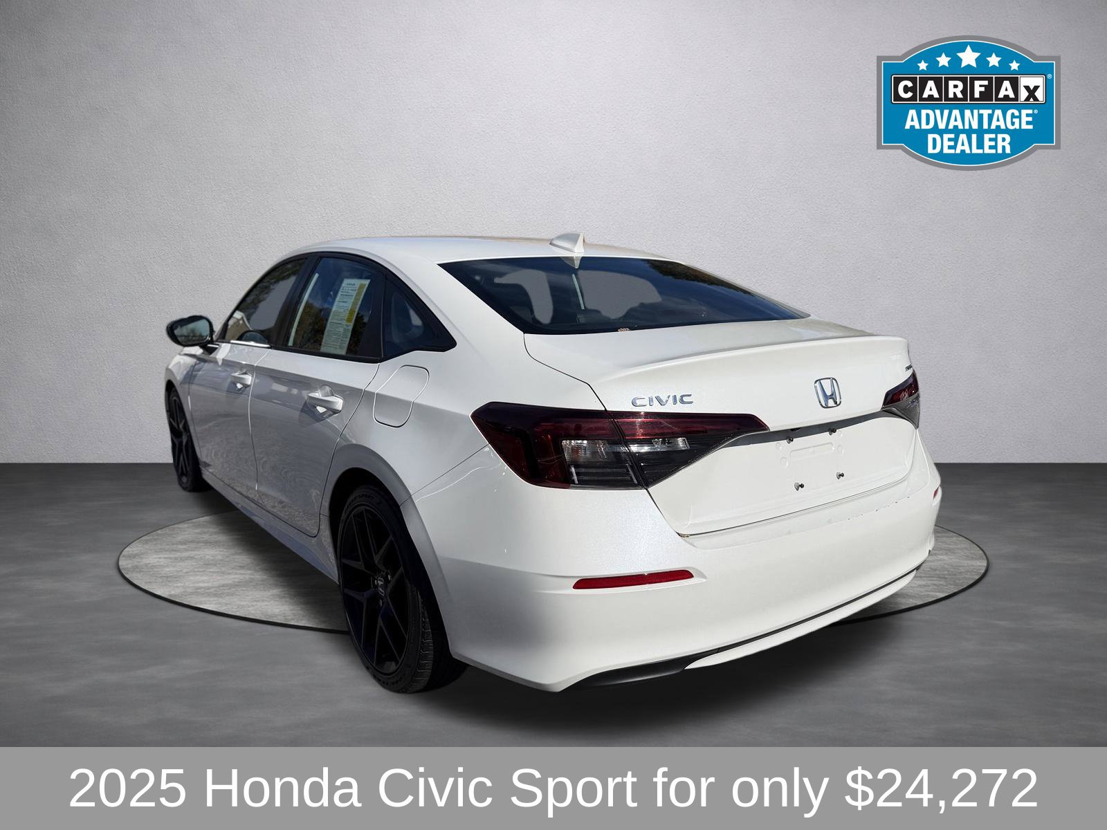 Used 2025 Honda Civic Sport image 4