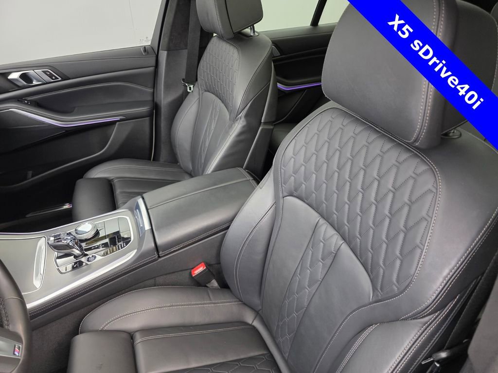 Used 2022 BMW X5 sDrive40i w/ M Sport Package image 11