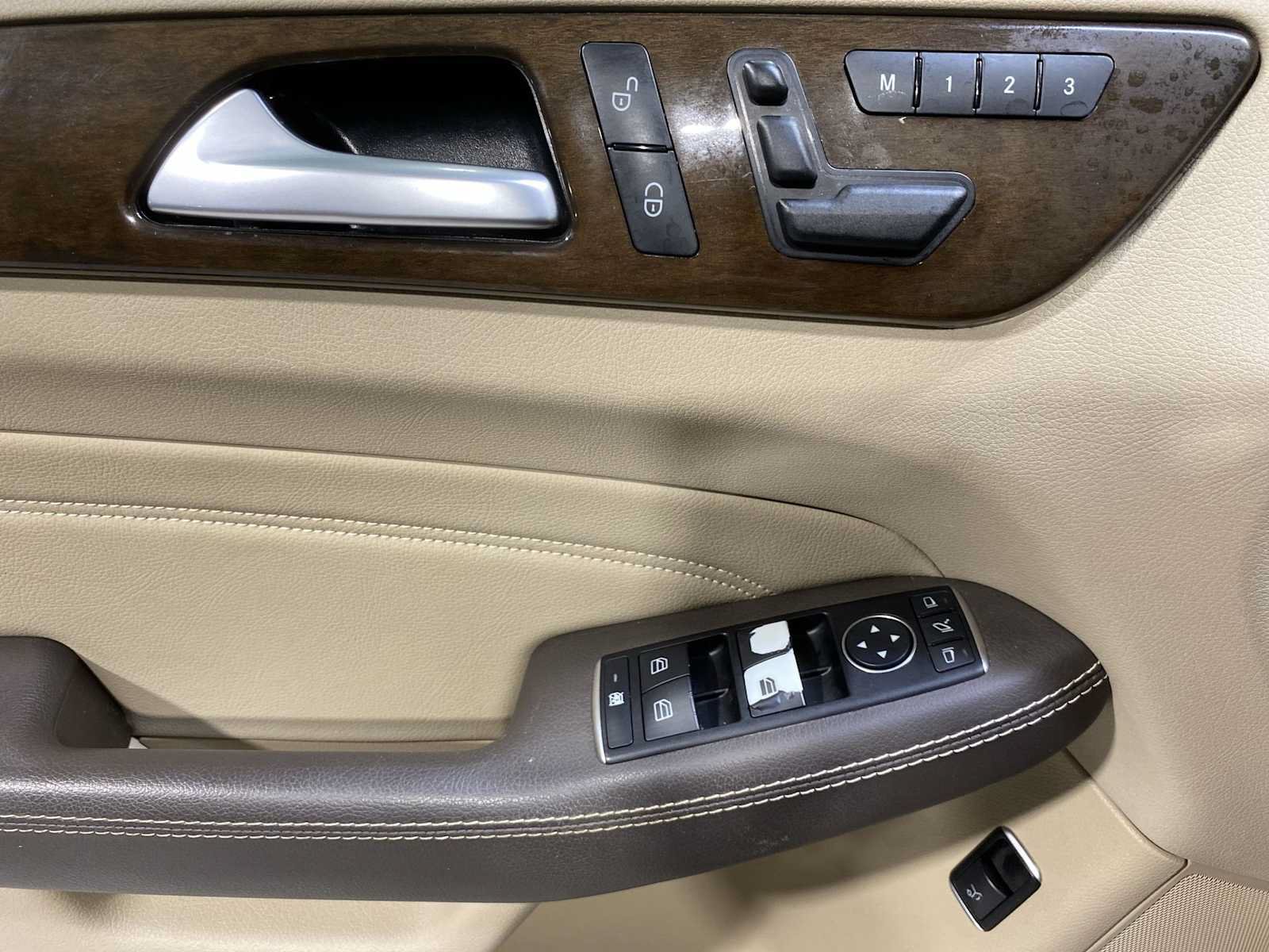 Used 2015 Mercedes-Benz ML 350 4MATIC image 23