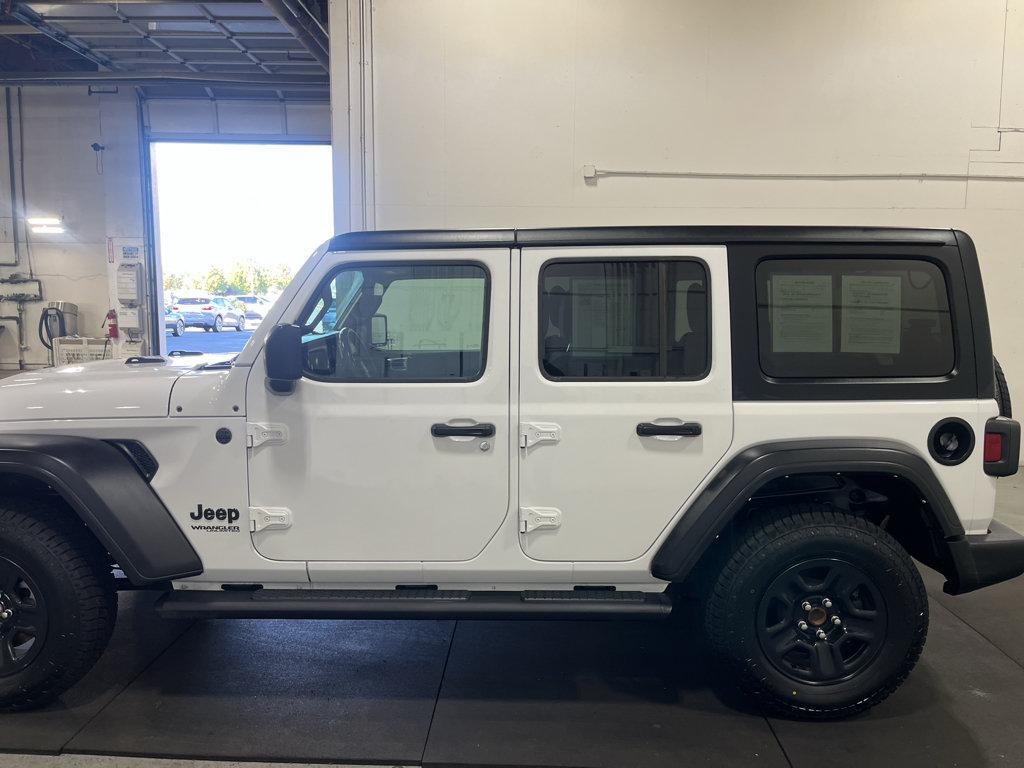 Used 2022 Jeep Wrangler Unlimited Sport AWD/4WD image 11