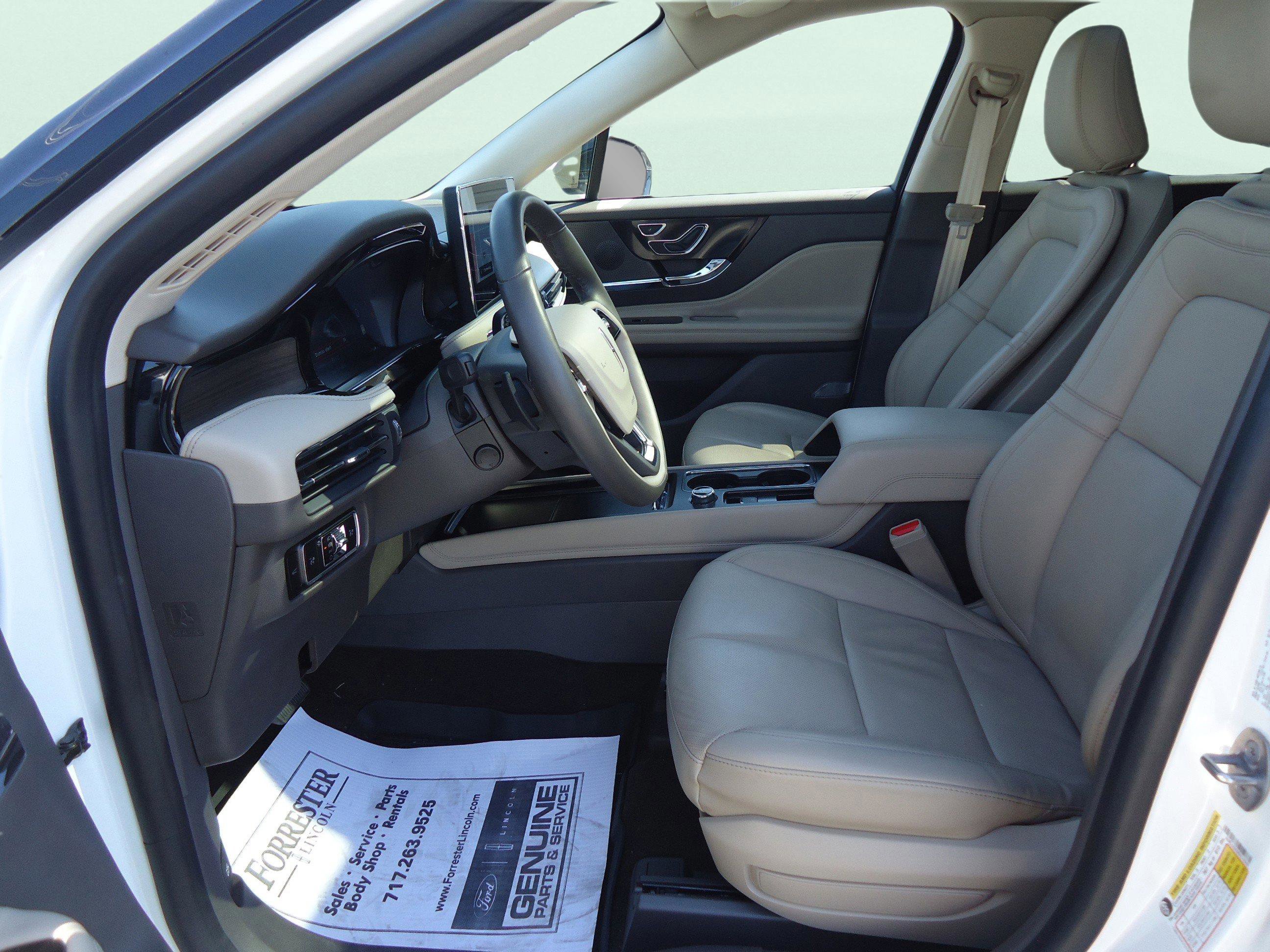 Used 2024 Lincoln Corsair Reserve w/ Equipment Group 201A AWD/4WD image 21