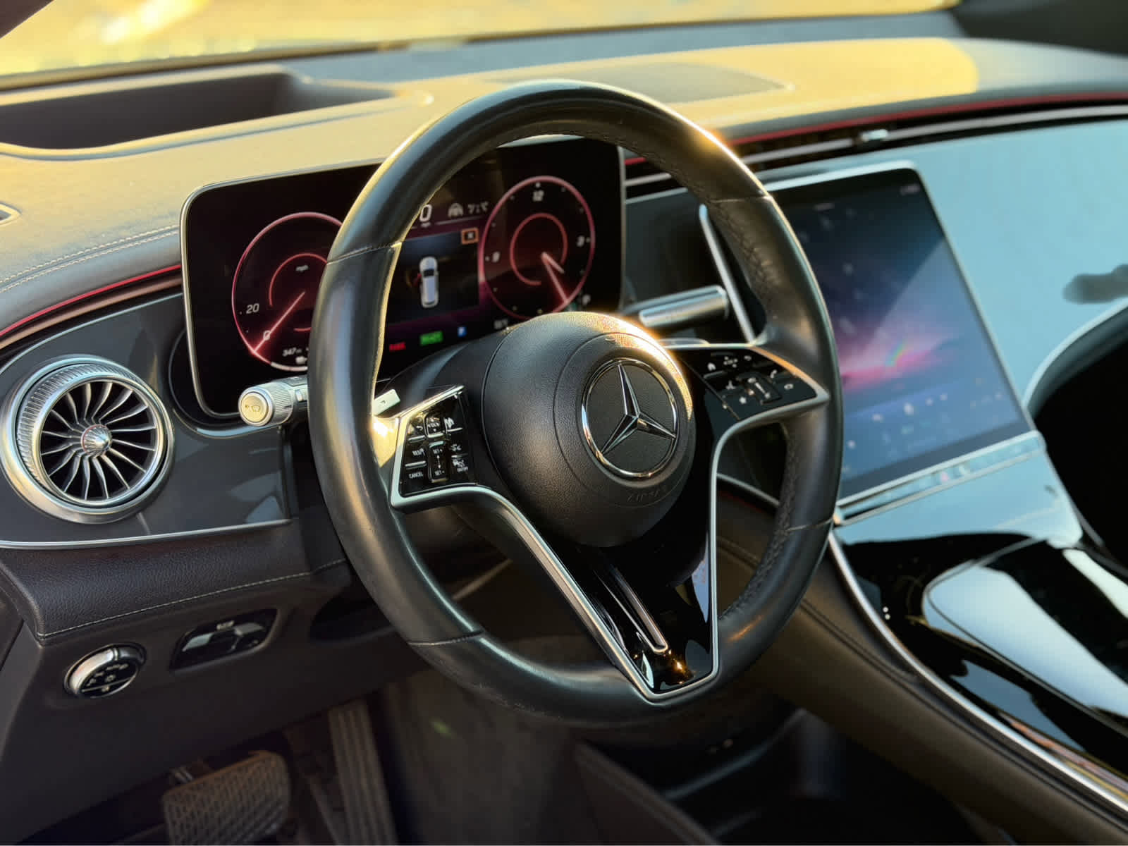 Used 2023 Mercedes-Benz EQS 450+ SUV image 7