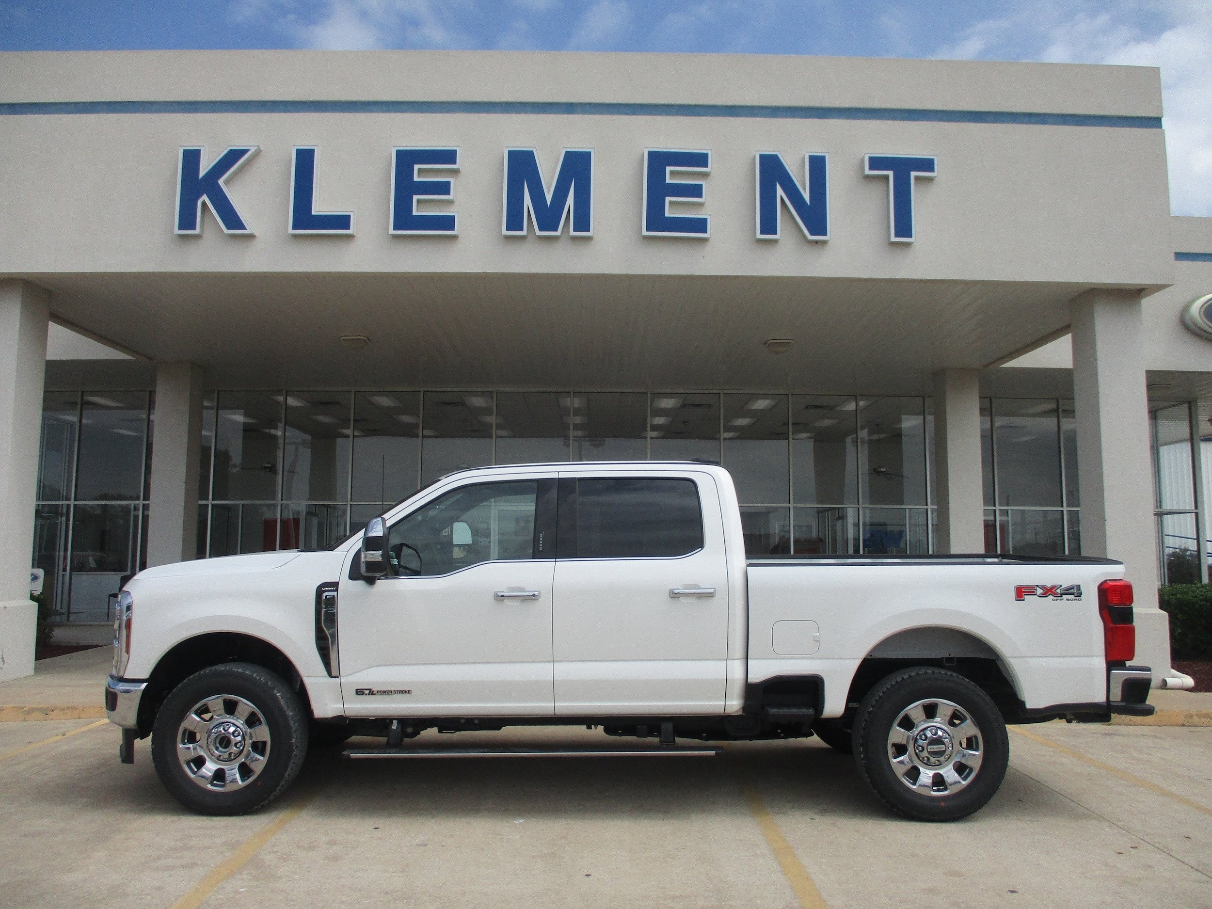 New 2026 Ford F250 Lariat w/ Lariat Ultimate Package