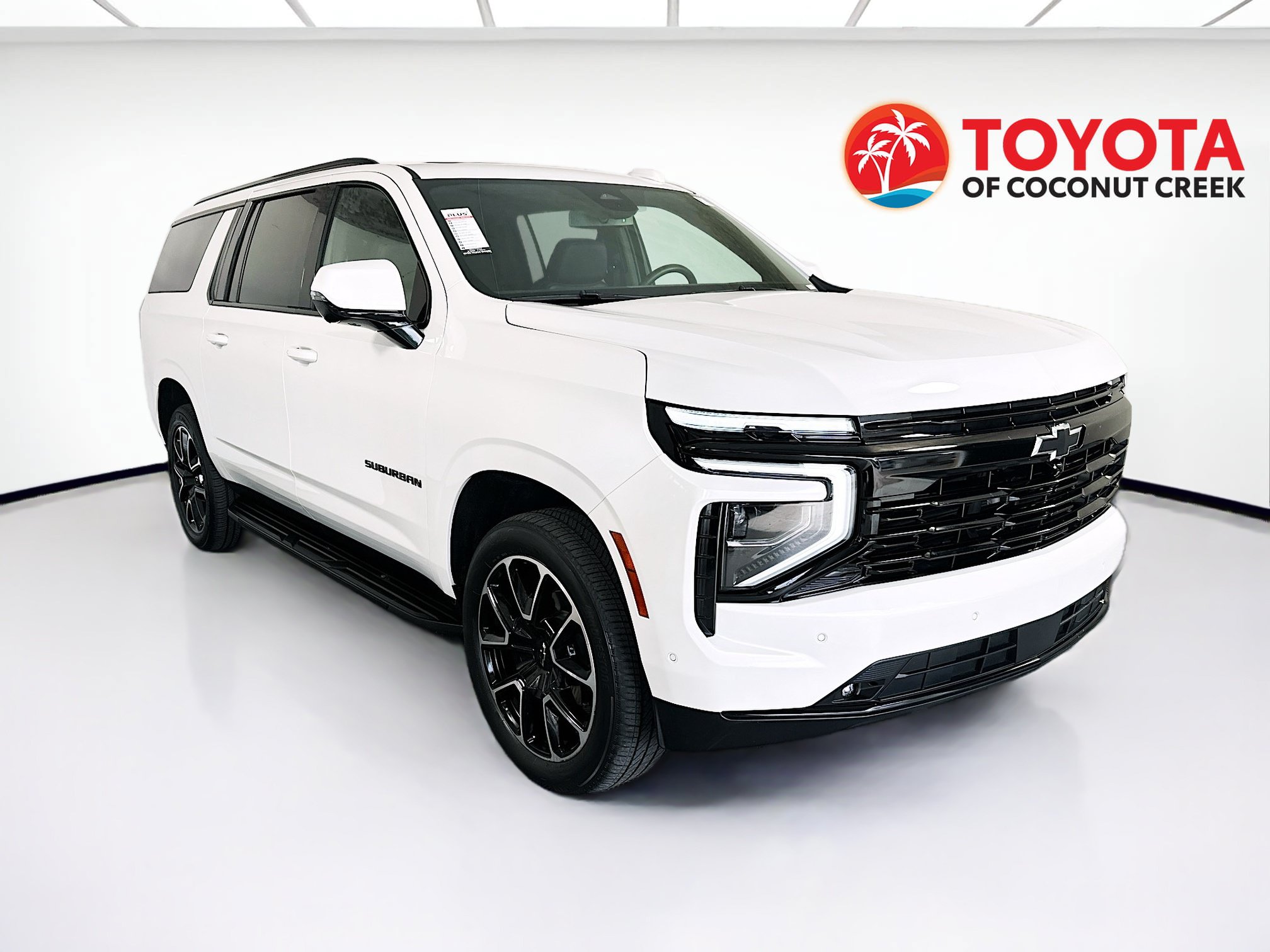 Used 2025 Chevrolet Suburban RST w/ Comfort Package RWD image 1