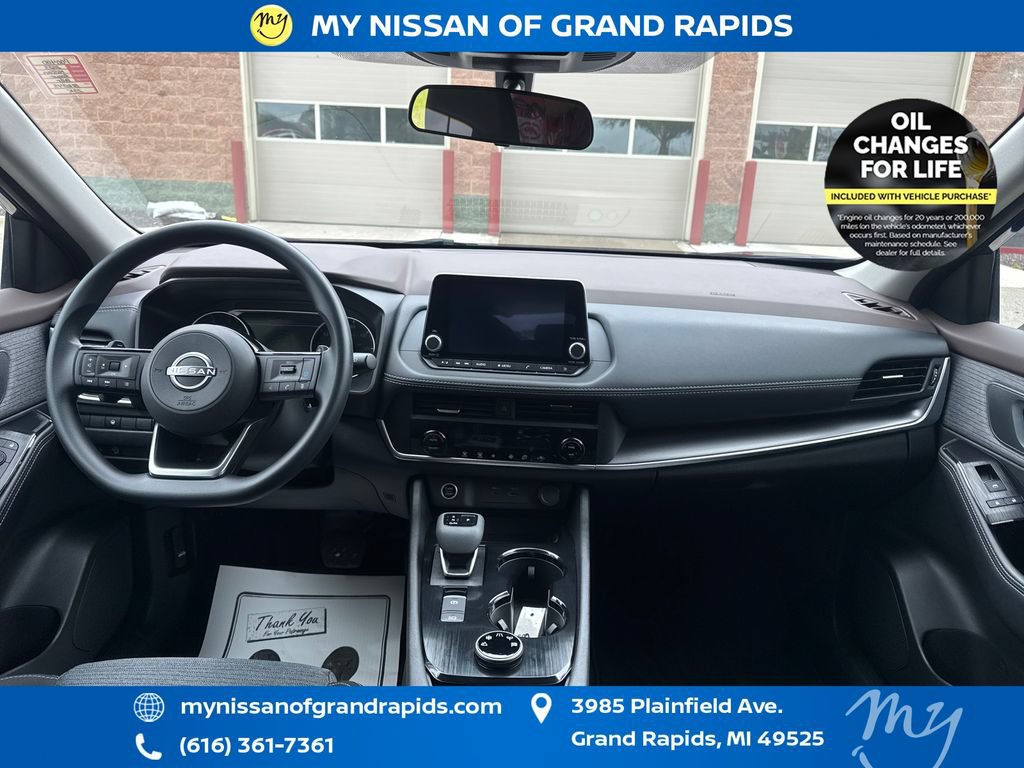Used 2023 Nissan Rogue SV AWD/4WD image 13