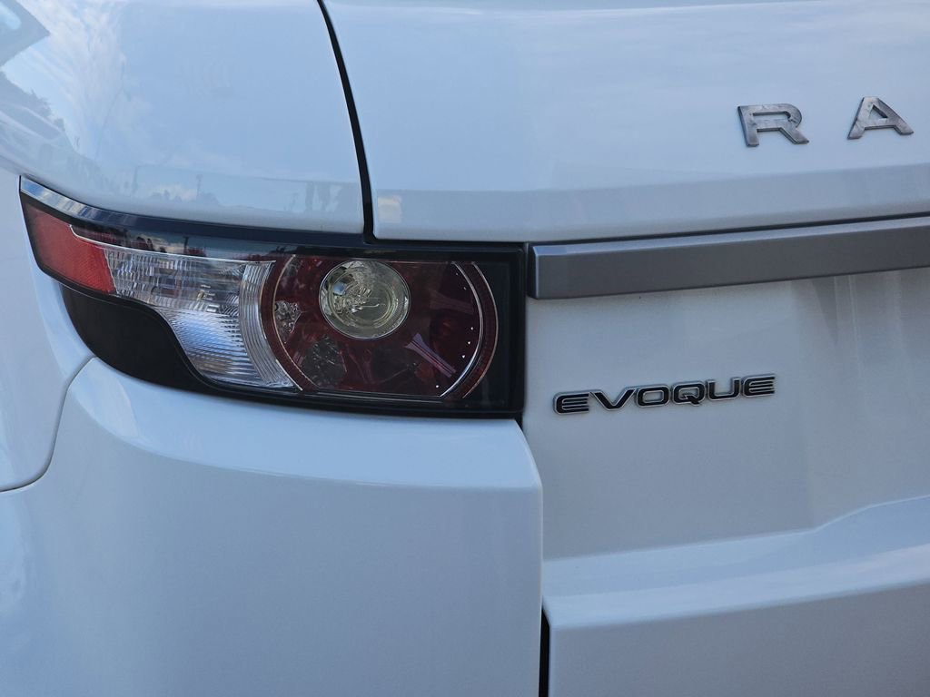 Used 2015 Land Rover Range Rover Evoque Pure Premium image 43