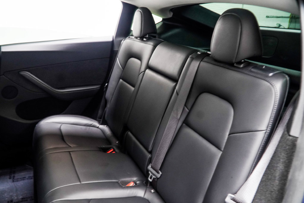 Used 2023 Tesla Model Y AWD image 38