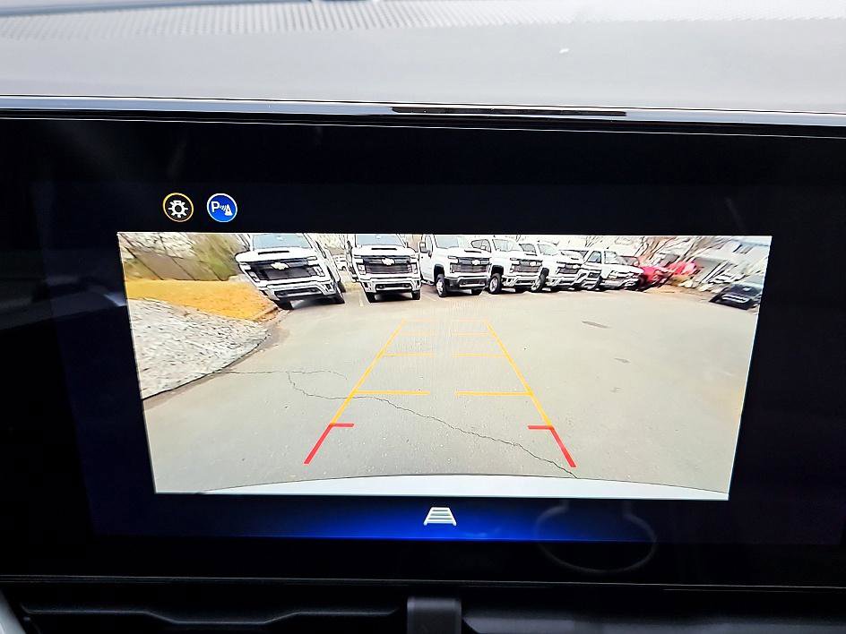 New 2026 Chevrolet Equinox LT w/ Convenience Package II image 18