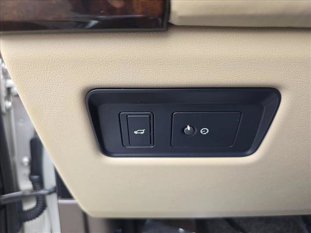 Used 2020 Land Rover Range Rover HSE AWD/4WD image 24