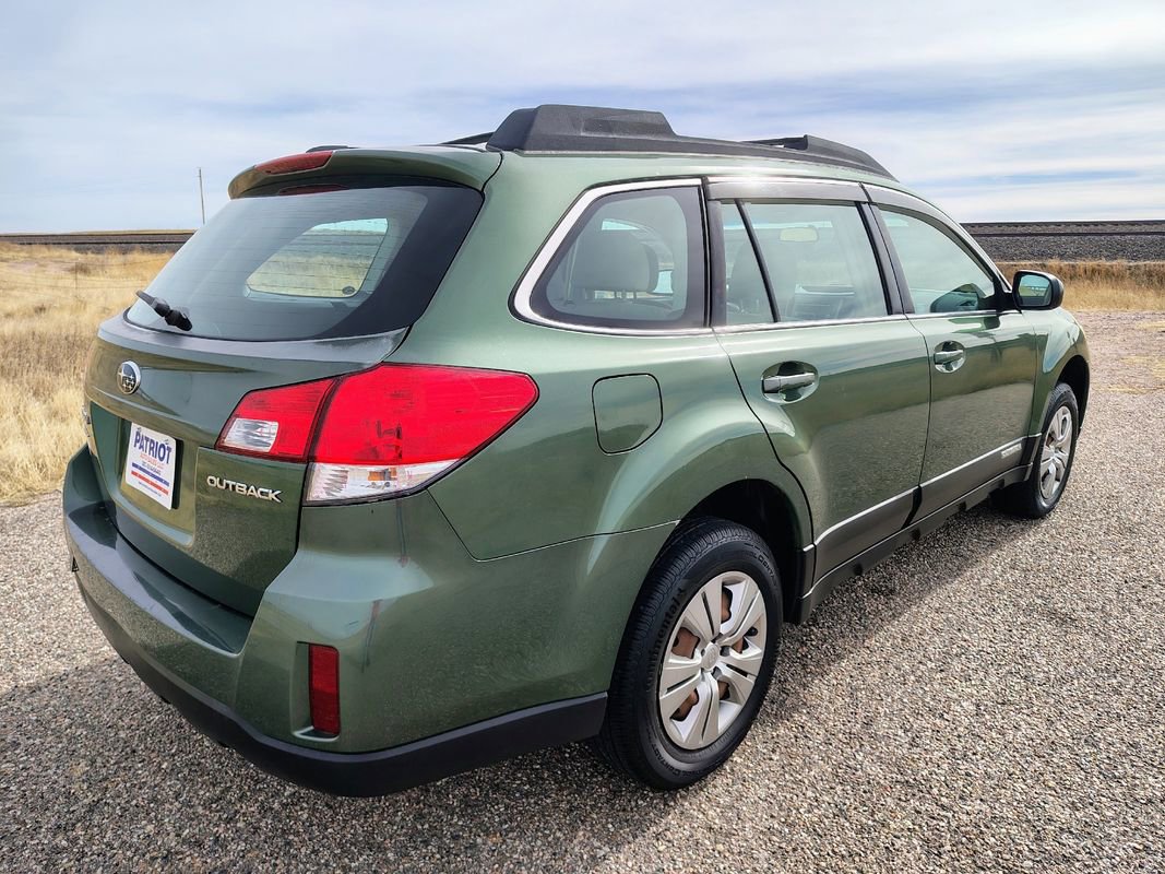 Used 2012 Subaru Outback 2.5i AWD/4WD image 5