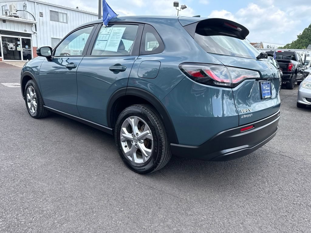 Used 2023 Honda HR-V LX image 6