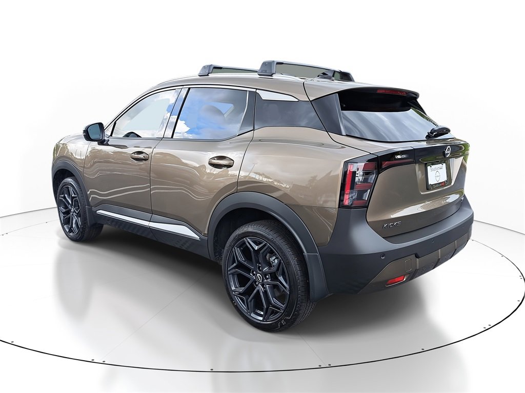 New 2026 Nissan Kicks SR w/ SR Premium Package image 5