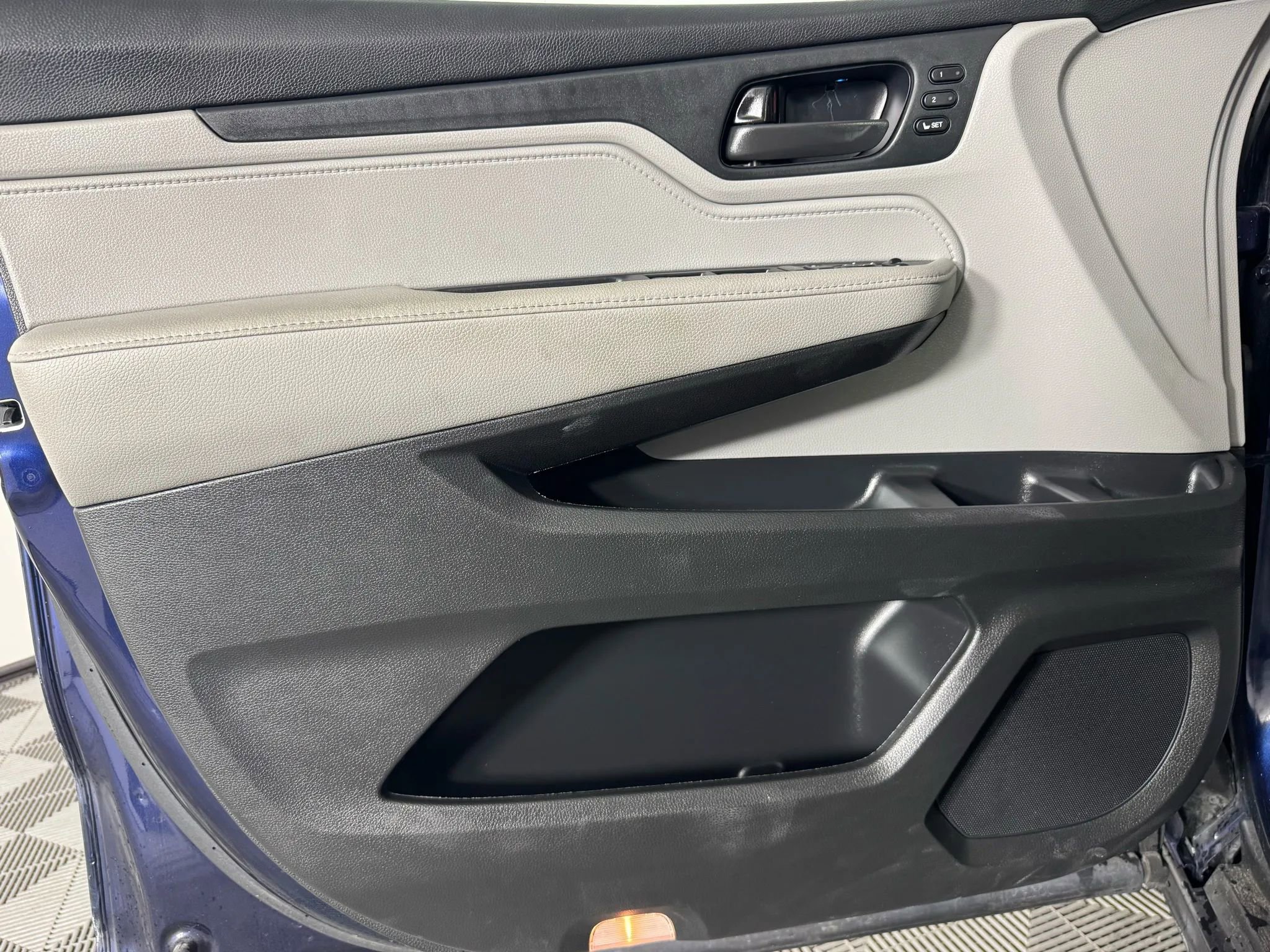 Used 2024 Honda Odyssey EX-L image 41