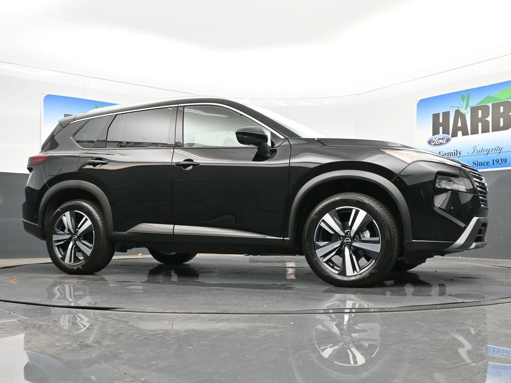 Used 2024 Nissan Rogue SL w/ SL Premium Package image 25