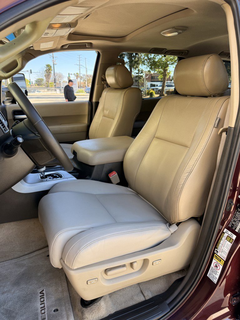 Used 2008 Toyota Sequoia Limited image 36