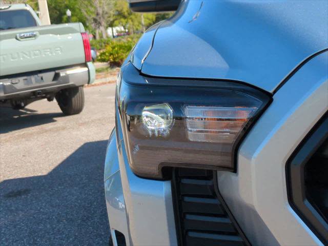 Certified 2024 Toyota Tacoma SR5 AWD/4WD image 10