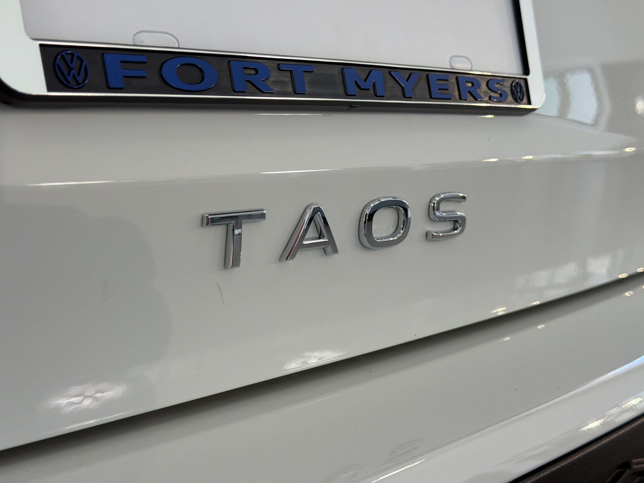 New 2026 Volkswagen Taos S FWD image 32