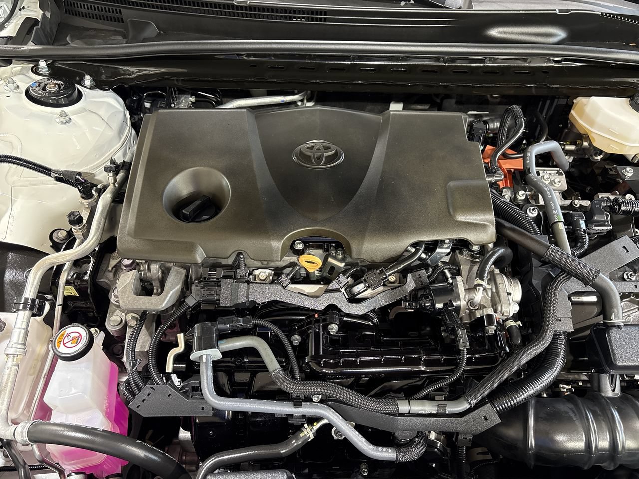 Used 2025 Toyota Camry SE FWD image 26