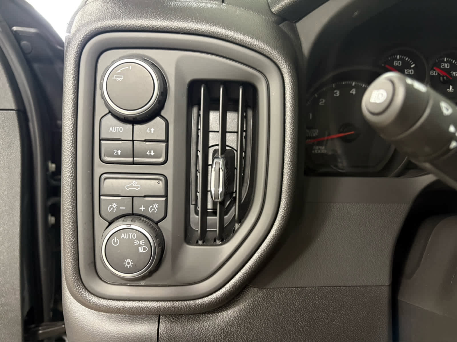 Certified 2025 Chevrolet Silverado 1500 Custom Trail Boss image 23