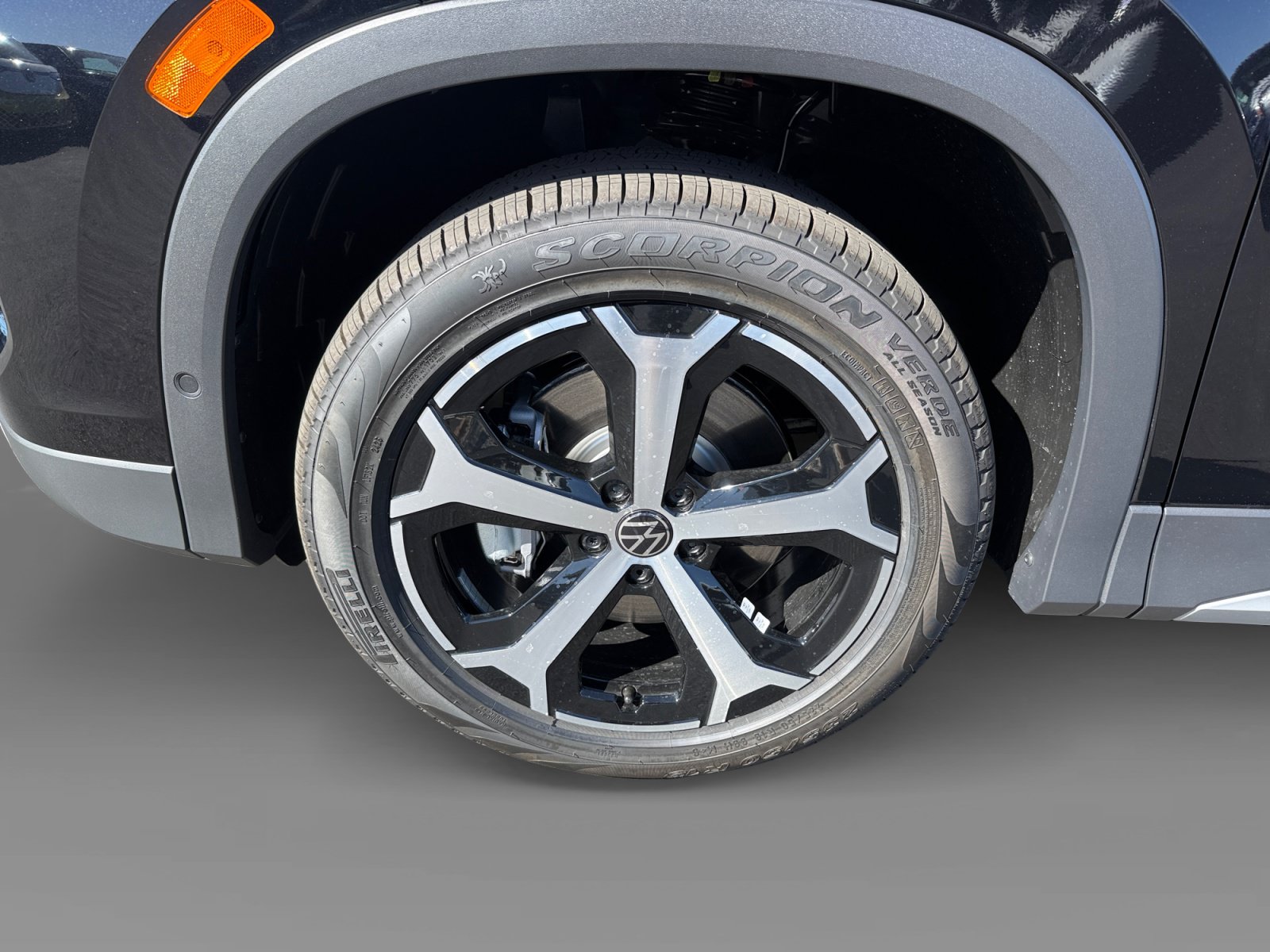 New 2026 Volkswagen Tiguan SE AWD/4WD image 9
