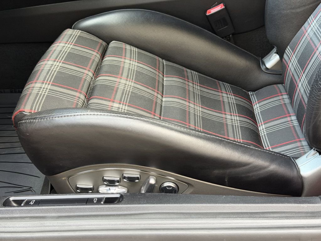 Used 2018 Porsche 911 Carrera GTS image 28