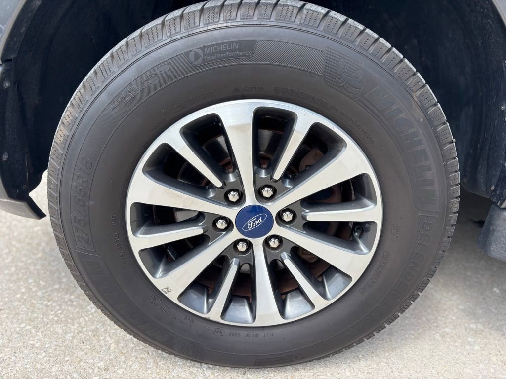 Used 2016 Ford Expedition EL XLT image 28