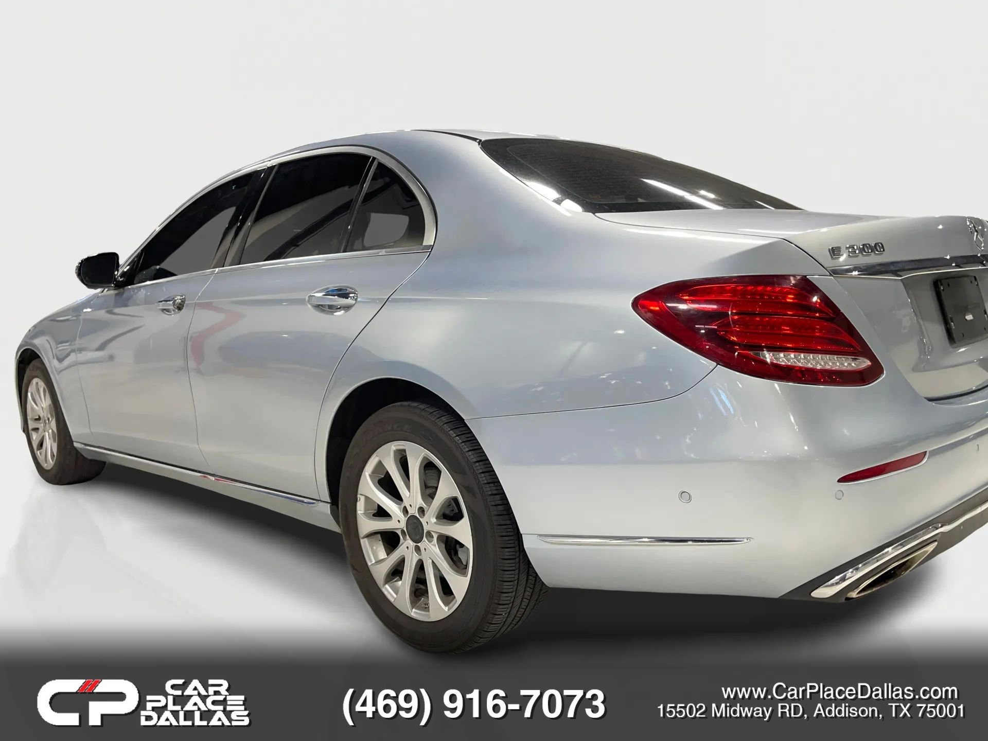 Used 2017 Mercedes-Benz E 300 4MATIC w/ Premium 1 Package image 8