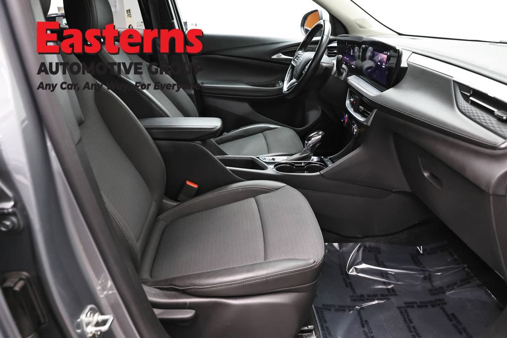 Used 2024 Buick Encore GX Preferred FWD image 23
