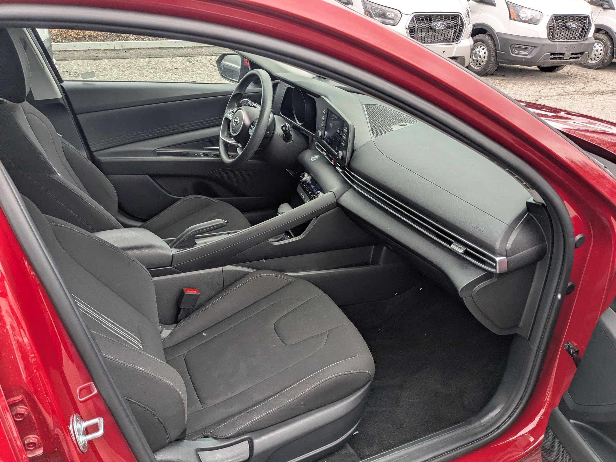 Used 2023 Hyundai Elantra SEL image 30