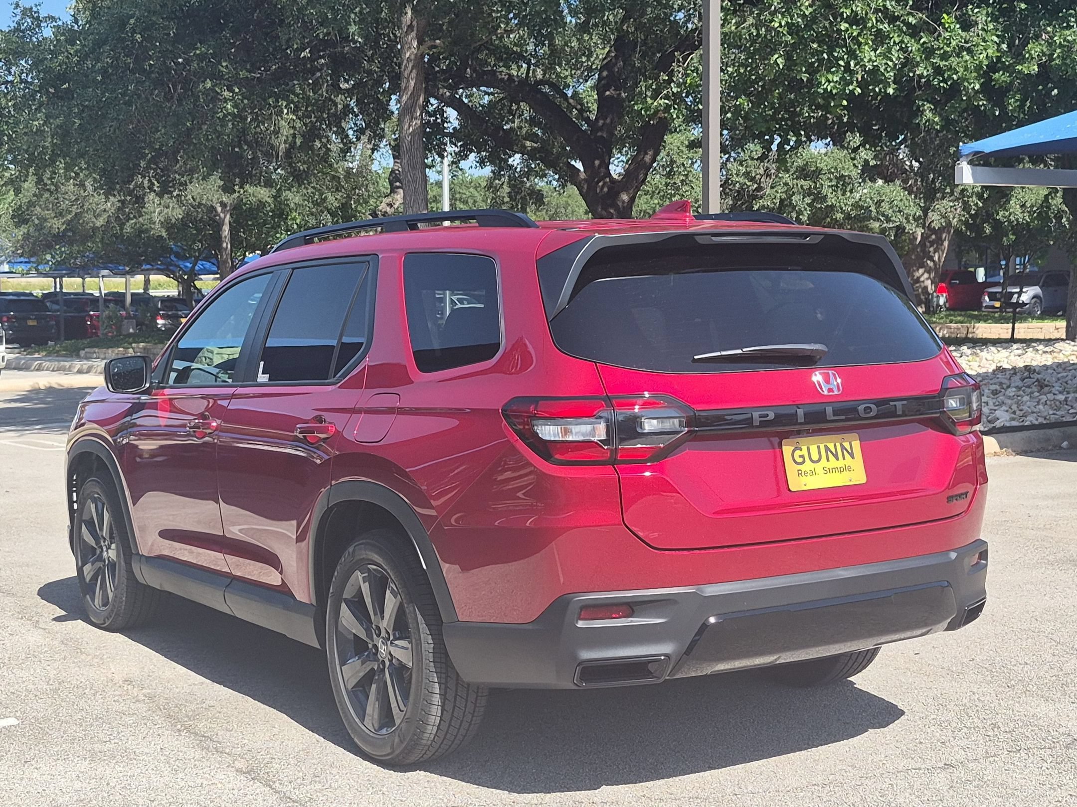New 2026 Honda Pilot Sport image 3