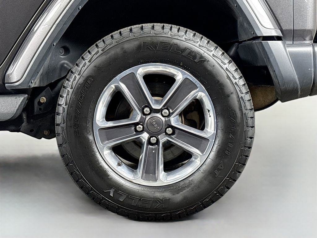 Used 2019 Jeep Wrangler Unlimited Sahara image 34