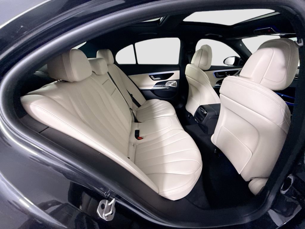 New 2026 Mercedes-Benz E 450 4MATIC Sedan image 23