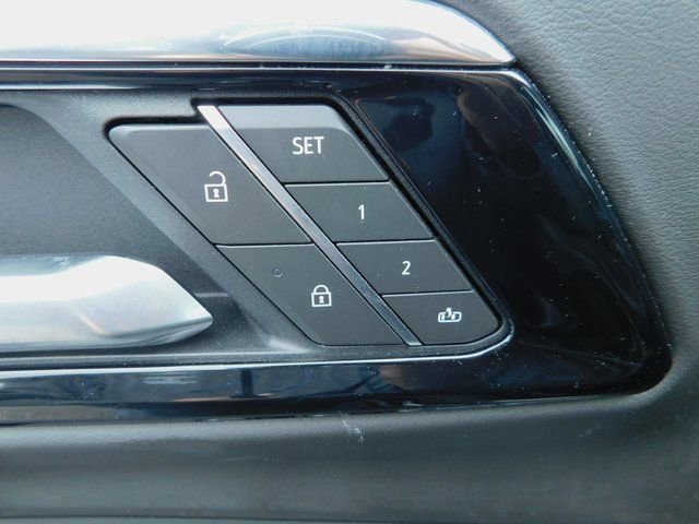 Used 2025 Chevrolet Tahoe Z71 image 41