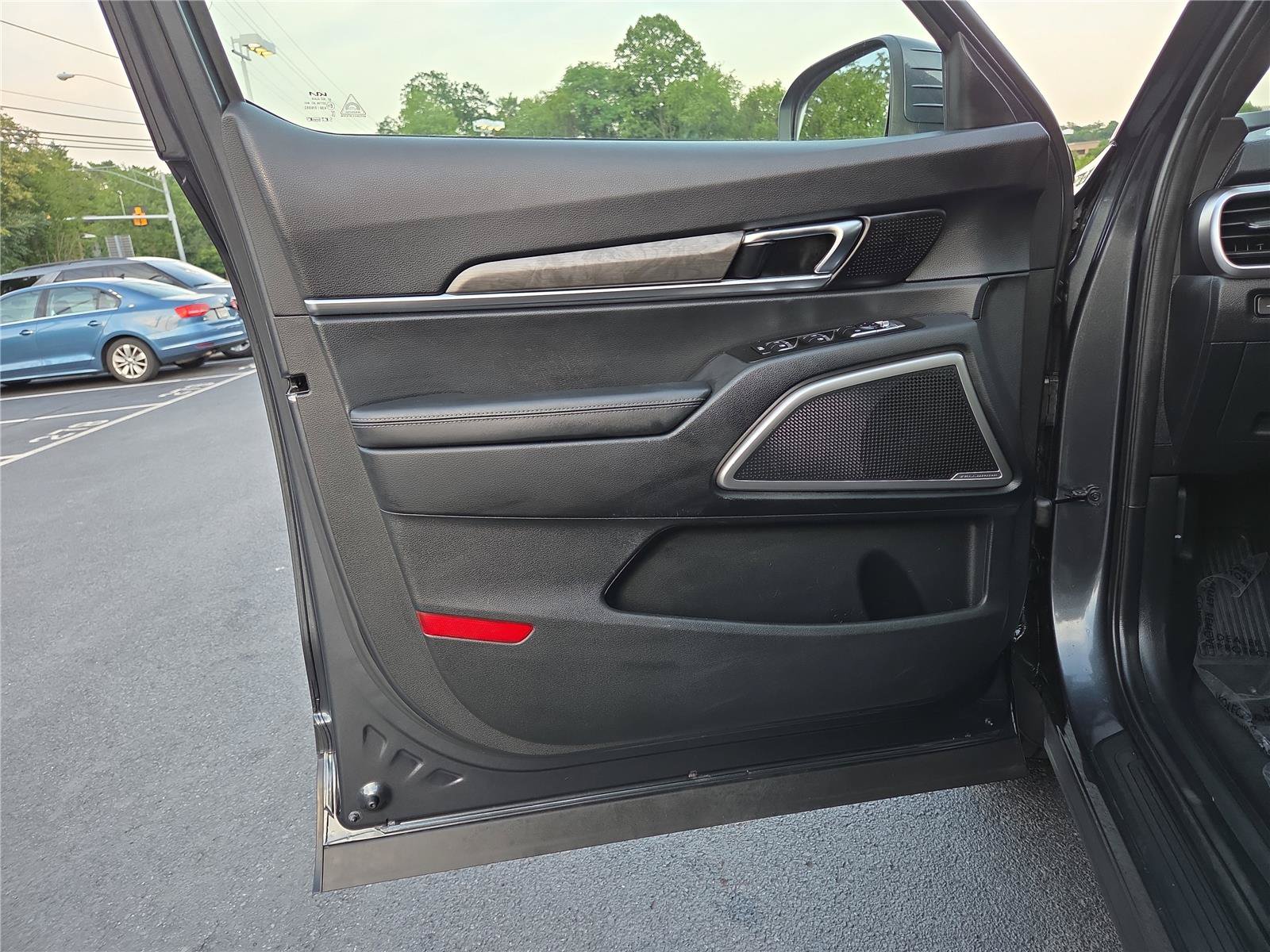 Used 2023 Kia Telluride EX X-Line AWD/4WD image 12
