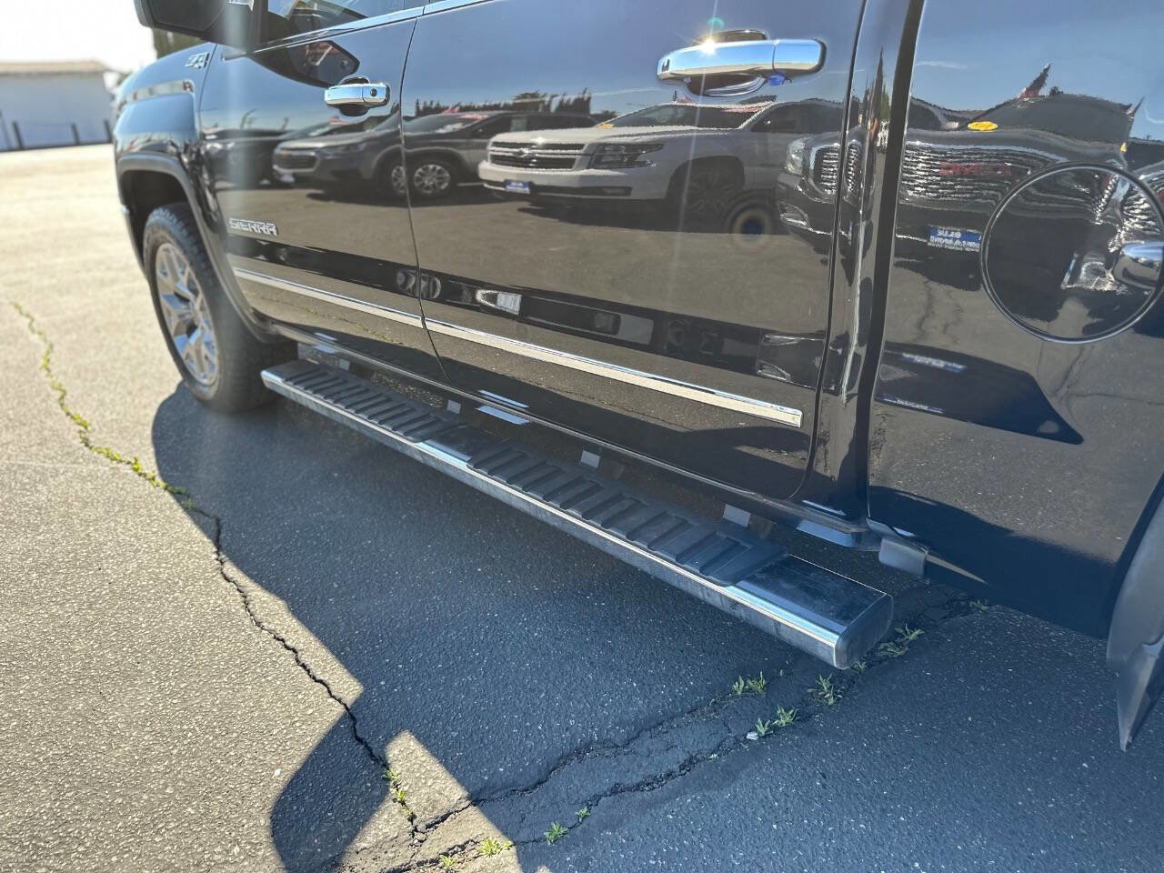 Used 2018 GMC Sierra 1500 SLT w/ SLT Premium Package image 8