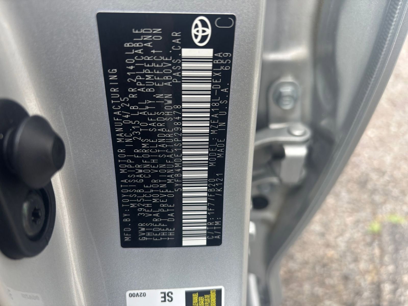 Used 2025 Toyota Corolla LE image 28