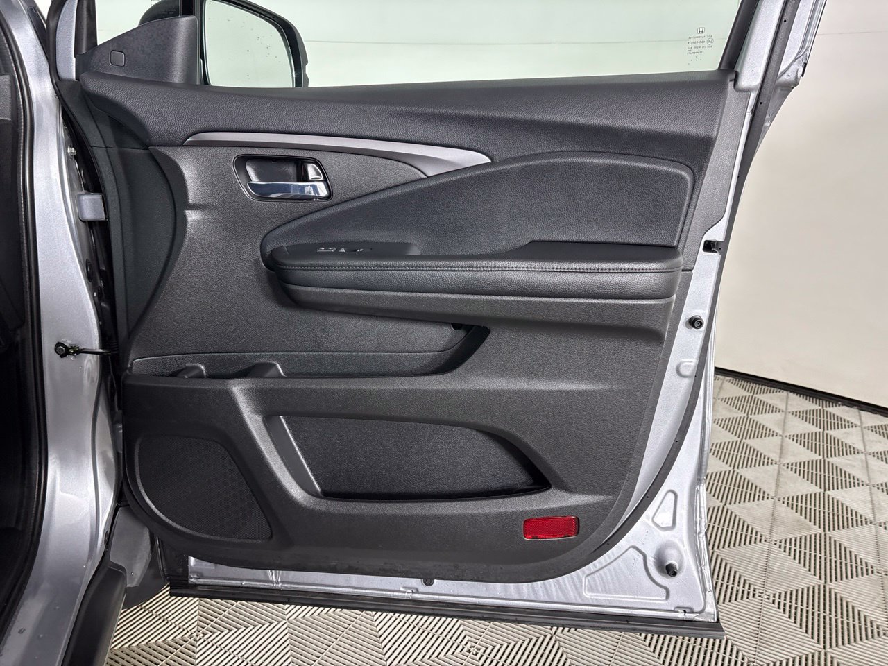 Used 2022 Honda Pilot Sport image 25