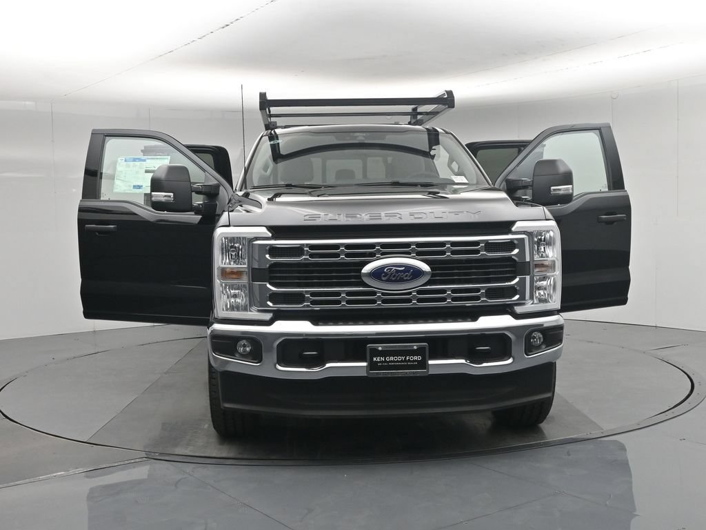 New 2026 Ford F350 XLT w/ FX4 Off-Road Package AWD/4WD image 38