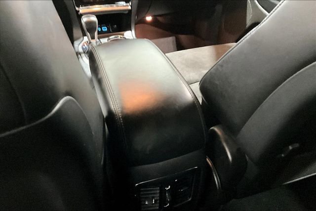 Used 2020 Jeep Grand Cherokee Altitude image 10