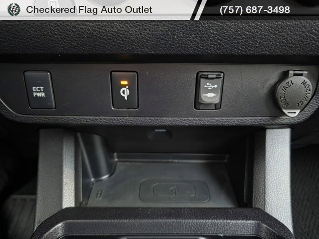 Used 2016 Toyota Tacoma TRD Sport image 34