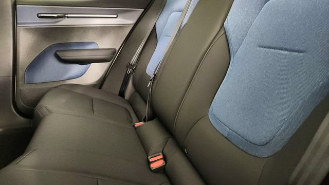 New 2026 Volvo EX30 Plus w/ Protection Package Premier RWD image 28
