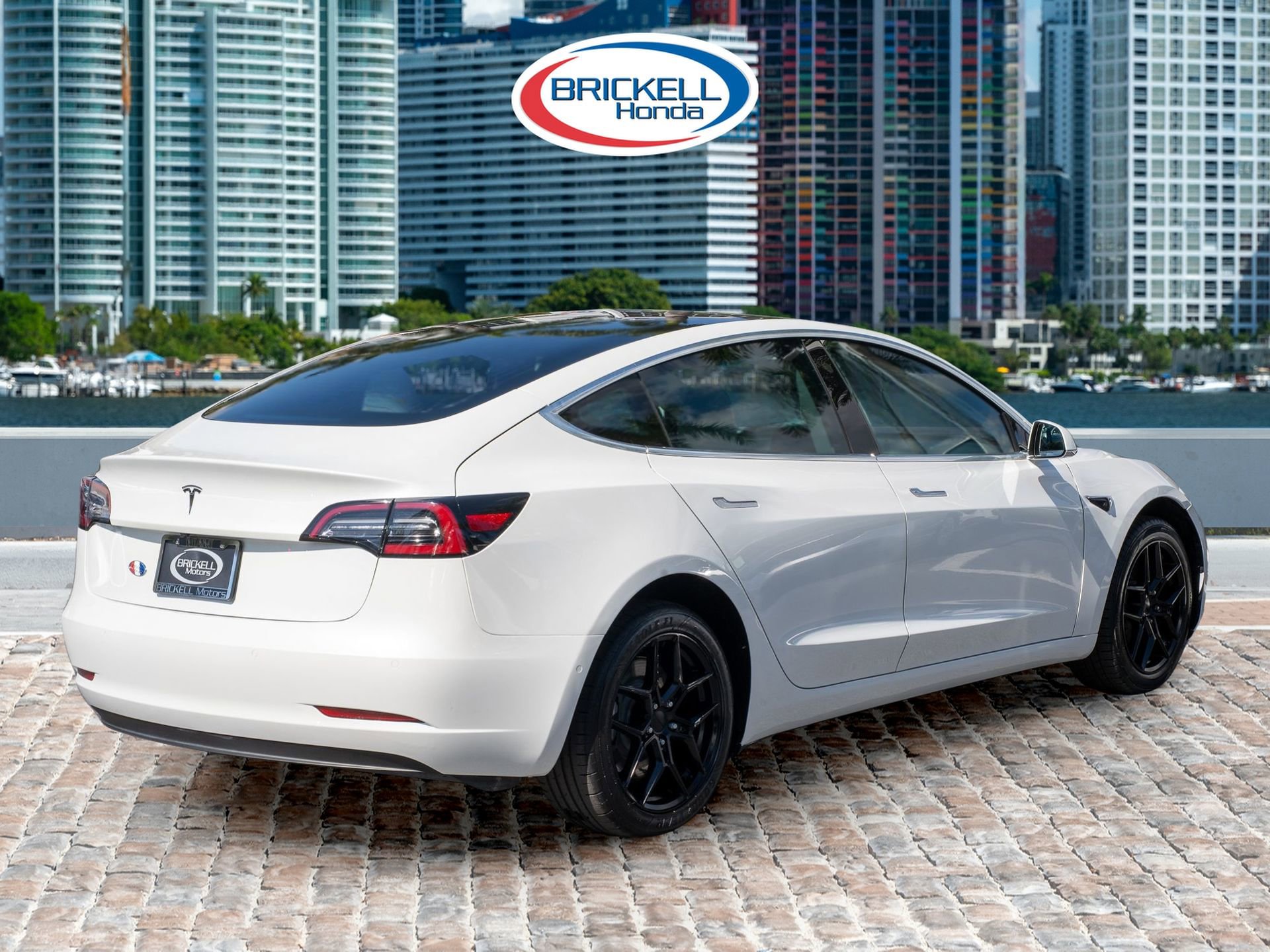 Used 2020 Tesla Model 3 Standard Range Plus image 5