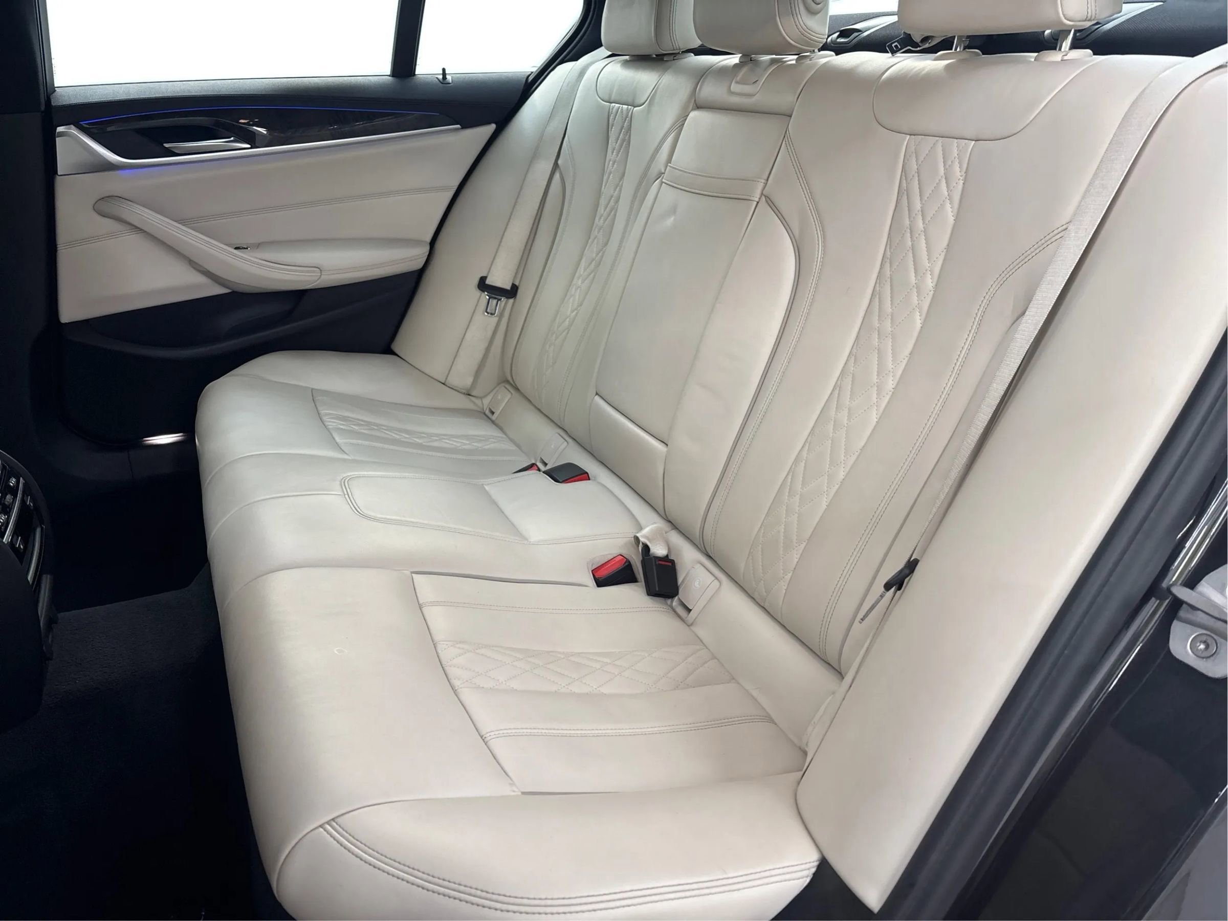 Used 2017 BMW 540i xDrive image 14