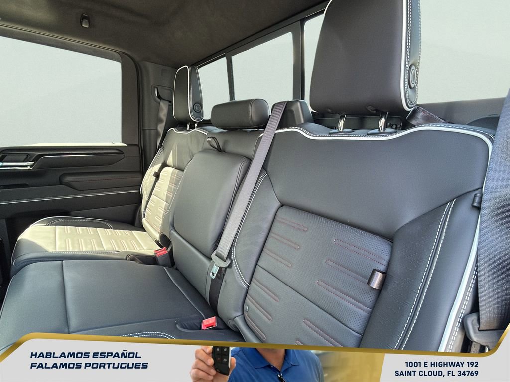 Used 2024 GMC Sierra 2500 AT4X image 30